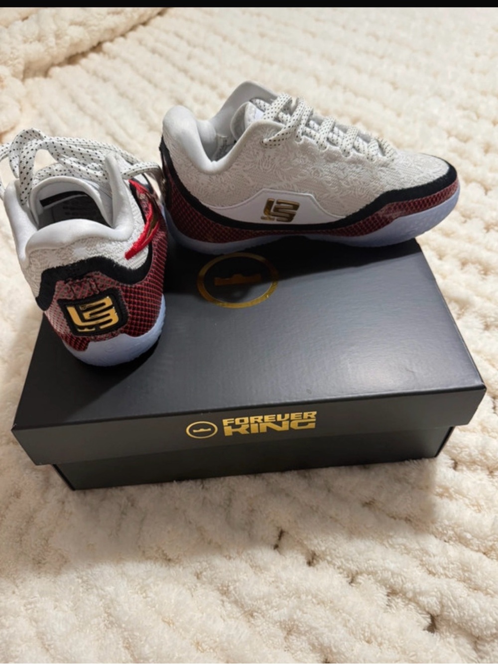 Forever Ring Kids' White and Red Basketball Sneakers